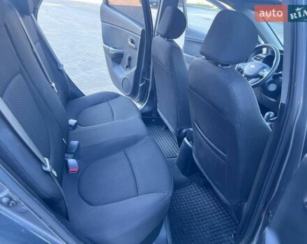 Серый Киа Рио, объемом двигателя 1.4 л и пробегом 160 тыс. км за 6700 $, фото 15 на Automoto.ua