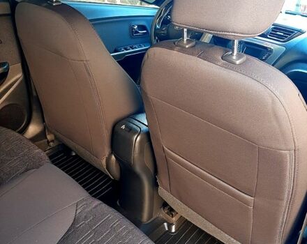 Серый Киа Рио, объемом двигателя 1.6 л и пробегом 980 тыс. км за 7900 $, фото 4 на Automoto.ua