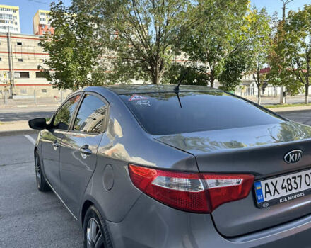 Серый Киа Рио, объемом двигателя 1.4 л и пробегом 137 тыс. км за 8300 $, фото 4 на Automoto.ua