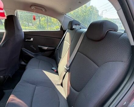 Сірий Кіа Ріо, об'ємом двигуна 1.4 л та пробігом 131 тис. км за 7400 $, фото 8 на Automoto.ua