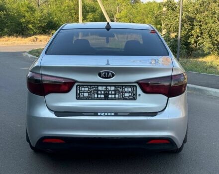 Серый Киа Рио, объемом двигателя 1.4 л и пробегом 230 тыс. км за 5806 $, фото 4 на Automoto.ua