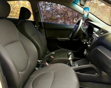 Серый Киа Рио, объемом двигателя 1.4 л и пробегом 262 тыс. км за 5650 $, фото 10 на Automoto.ua