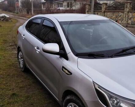 Серый Киа Рио, объемом двигателя 1.4 л и пробегом 240 тыс. км за 7250 $, фото 4 на Automoto.ua
