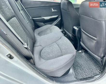 Серый Киа Рио, объемом двигателя 1.6 л и пробегом 168 тыс. км за 7800 $, фото 18 на Automoto.ua