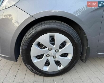 Серый Киа Рио, объемом двигателя 1.4 л и пробегом 87 тыс. км за 8950 $, фото 30 на Automoto.ua