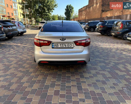 Сірий Кіа Ріо, об'ємом двигуна 1.4 л та пробігом 154 тис. км за 7300 $, фото 5 на Automoto.ua