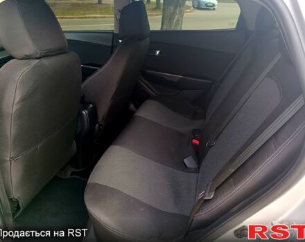 Серый Киа Рио, объемом двигателя 1.6 л и пробегом 154 тыс. км за 6800 $, фото 4 на Automoto.ua