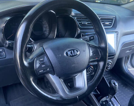 Сірий Кіа Ріо, об'ємом двигуна 1.59 л та пробігом 176 тис. км за 8300 $, фото 6 на Automoto.ua