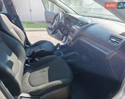 Сірий Кіа Ріо, об'ємом двигуна 1.4 л та пробігом 172 тис. км за 9200 $, фото 18 на Automoto.ua