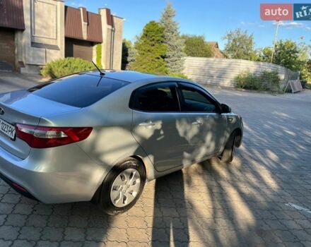 Сірий Кіа Ріо, об'ємом двигуна 1.4 л та пробігом 186 тис. км за 6999 $, фото 4 на Automoto.ua