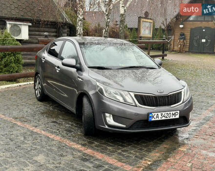 Серый Киа Рио, объемом двигателя 1.4 л и пробегом 190 тыс. км за 8000 $, фото 1 на Automoto.ua
