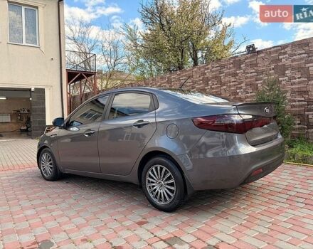 Серый Киа Рио, объемом двигателя 1.4 л и пробегом 231 тыс. км за 7800 $, фото 1 на Automoto.ua
