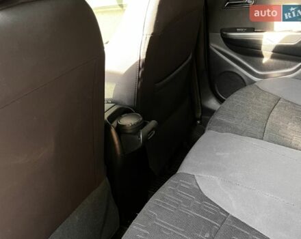 Серый Киа Рио, объемом двигателя 1.59 л и пробегом 136 тыс. км за 10300 $, фото 17 на Automoto.ua