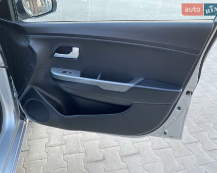 Серый Киа Рио, объемом двигателя 1.4 л и пробегом 43 тыс. км за 10450 $, фото 33 на Automoto.ua