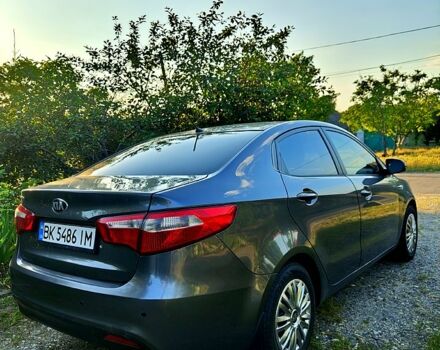 Серый Киа Рио, объемом двигателя 1.4 л и пробегом 135 тыс. км за 8400 $, фото 3 на Automoto.ua