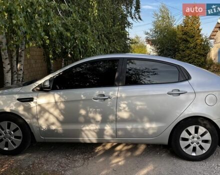 Серый Киа Рио, объемом двигателя 1.59 л и пробегом 136 тыс. км за 10300 $, фото 2 на Automoto.ua