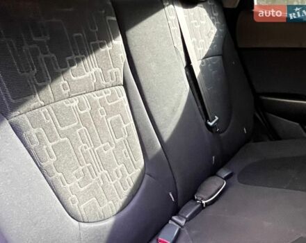 Серый Киа Рио, объемом двигателя 1.59 л и пробегом 136 тыс. км за 10300 $, фото 21 на Automoto.ua