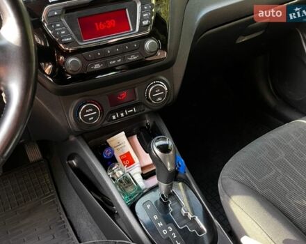 Серый Киа Рио, объемом двигателя 1.59 л и пробегом 136 тыс. км за 10300 $, фото 11 на Automoto.ua