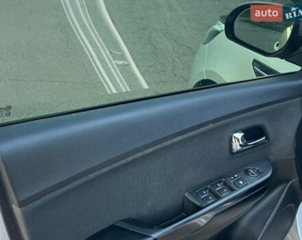Серый Киа Рио, объемом двигателя 1.6 л и пробегом 107 тыс. км за 9500 $, фото 16 на Automoto.ua