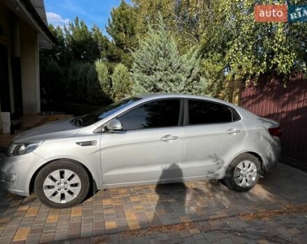 Серый Киа Рио, объемом двигателя 1.59 л и пробегом 136 тыс. км за 10300 $, фото 4 на Automoto.ua