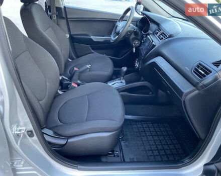 Серый Киа Рио, объемом двигателя 1.4 л и пробегом 43 тыс. км за 10450 $, фото 24 на Automoto.ua
