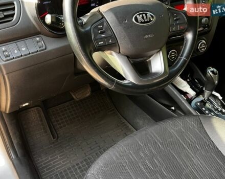 Серый Киа Рио, объемом двигателя 1.59 л и пробегом 136 тыс. км за 10300 $, фото 13 на Automoto.ua