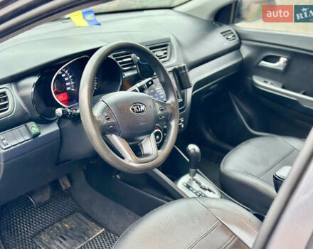 Серый Киа Рио, объемом двигателя 1.4 л и пробегом 190 тыс. км за 8000 $, фото 4 на Automoto.ua