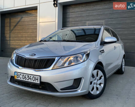 Серый Киа Рио, объемом двигателя 1.4 л и пробегом 43 тыс. км за 10450 $, фото 2 на Automoto.ua