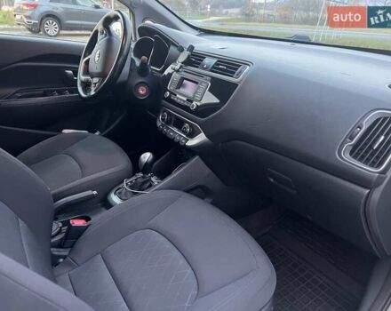 Серый Киа Рио, объемом двигателя 1.4 л и пробегом 133 тыс. км за 10500 $, фото 6 на Automoto.ua