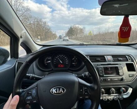 Серый Киа Рио, объемом двигателя 1.6 л и пробегом 128 тыс. км за 9500 $, фото 6 на Automoto.ua
