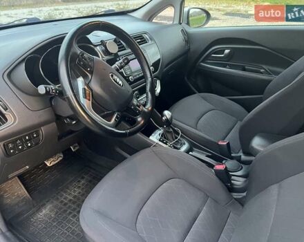 Серый Киа Рио, объемом двигателя 1.4 л и пробегом 133 тыс. км за 10500 $, фото 5 на Automoto.ua