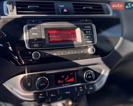 Сірий Кіа Ріо, об'ємом двигуна 1.4 л та пробігом 117 тис. км за 10000 $, фото 8 на Automoto.ua