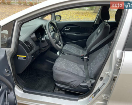 Серый Киа Рио, объемом двигателя 1.59 л и пробегом 219 тыс. км за 7600 $, фото 13 на Automoto.ua