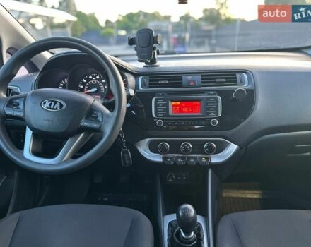 Сірий Кіа Ріо, об'ємом двигуна 1.59 л та пробігом 195 тис. км за 6300 $, фото 2 на Automoto.ua
