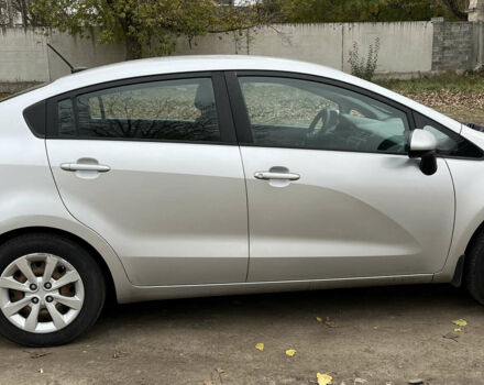 Серый Киа Рио, объемом двигателя 1.59 л и пробегом 219 тыс. км за 7600 $, фото 5 на Automoto.ua