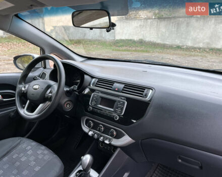 Серый Киа Рио, объемом двигателя 1.59 л и пробегом 219 тыс. км за 7600 $, фото 17 на Automoto.ua