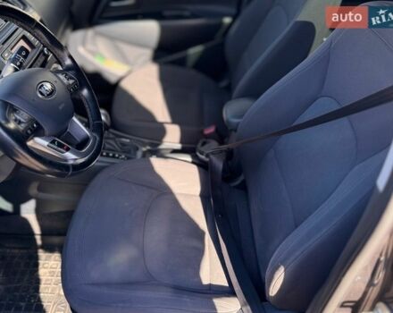 Сірий Кіа Ріо, об'ємом двигуна 1.4 л та пробігом 117 тис. км за 10000 $, фото 9 на Automoto.ua