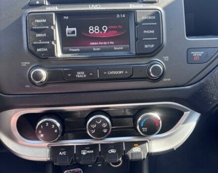 Серый Киа Рио, объемом двигателя 1.59 л и пробегом 127 тыс. км за 7500 $, фото 18 на Automoto.ua