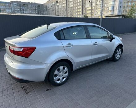 Серый Киа Рио, объемом двигателя 1.6 л и пробегом 160 тыс. км за 7500 $, фото 3 на Automoto.ua