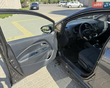 Серый Киа Рио, объемом двигателя 1.4 л и пробегом 52 тыс. км за 9900 $, фото 27 на Automoto.ua