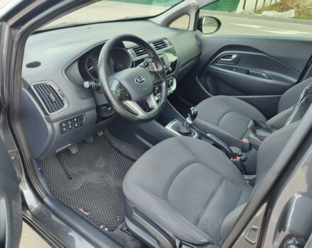 Серый Киа Рио, объемом двигателя 1.4 л и пробегом 152 тыс. км за 9500 $, фото 6 на Automoto.ua