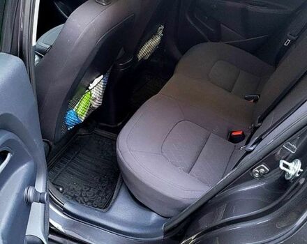 Сірий Кіа Ріо, об'ємом двигуна 1.4 л та пробігом 0 тис. км за 8950 $, фото 5 на Automoto.ua