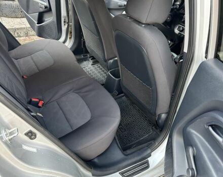Сірий Кіа Ріо, об'ємом двигуна 1.6 л та пробігом 90 тис. км за 8500 $, фото 6 на Automoto.ua
