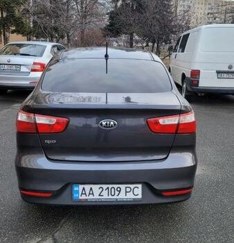 Сірий Кіа Ріо, об'ємом двигуна 1.4 л та пробігом 114 тис. км за 8950 $, фото 4 на Automoto.ua