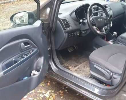 Сірий Кіа Ріо, об'ємом двигуна 1.4 л та пробігом 142 тис. км за 11500 $, фото 4 на Automoto.ua