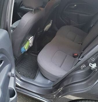 Сірий Кіа Ріо, об'ємом двигуна 1.4 л та пробігом 114 тис. км за 8950 $, фото 1 на Automoto.ua