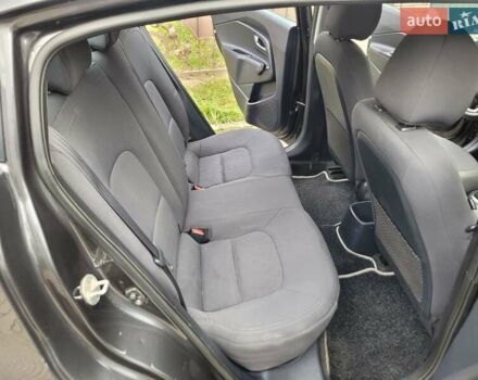 Сірий Кіа Ріо, об'ємом двигуна 1.4 л та пробігом 183 тис. км за 7999 $, фото 17 на Automoto.ua