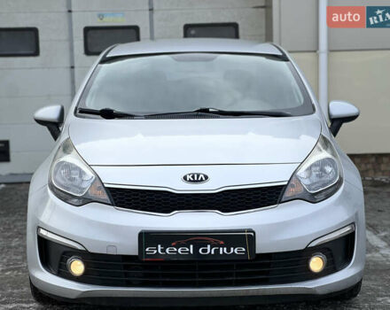 Сірий Кіа Ріо, об'ємом двигуна 1.4 л та пробігом 143 тис. км за 8999 $, фото 1 на Automoto.ua
