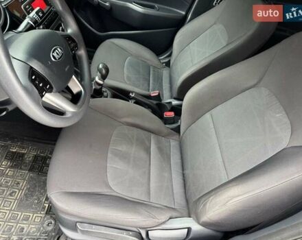 Серый Киа Рио, объемом двигателя 1.59 л и пробегом 88 тыс. км за 8499 $, фото 28 на Automoto.ua