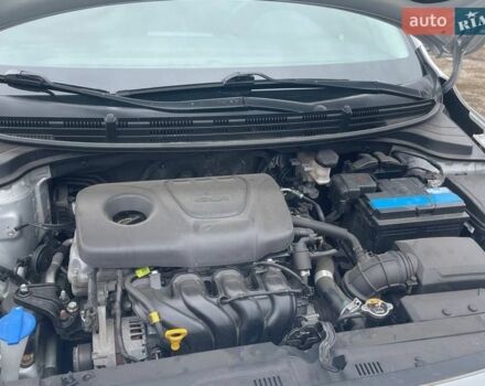 Серый Киа Рио, объемом двигателя 1.59 л и пробегом 81 тыс. км за 10000 $, фото 27 на Automoto.ua